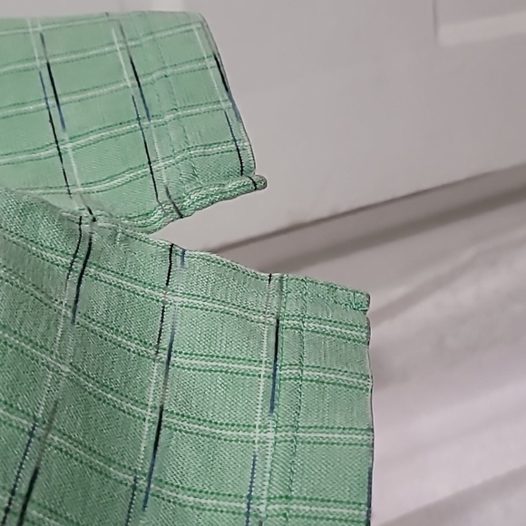 IZOD GOLF MEN'S SHORT SLEEVE SHIRT - Picture 5 of 9